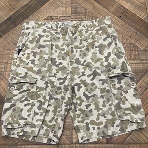 LRG Camouflage Cargo Shorts - Green and Tan